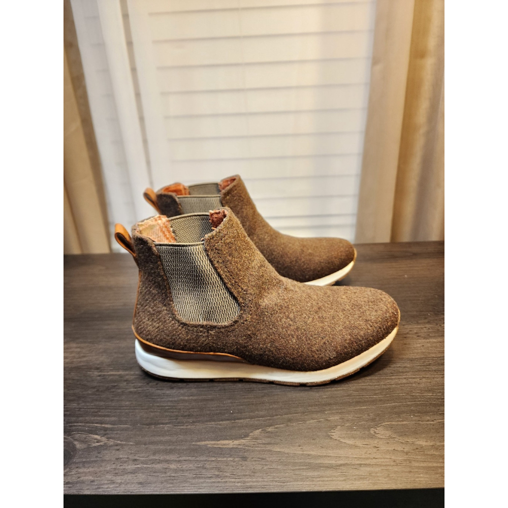 b.o.c Born Women's Chelsea Slip On Sneakers Boots Booties - 8.5 M Brown - Picture 12 of 16